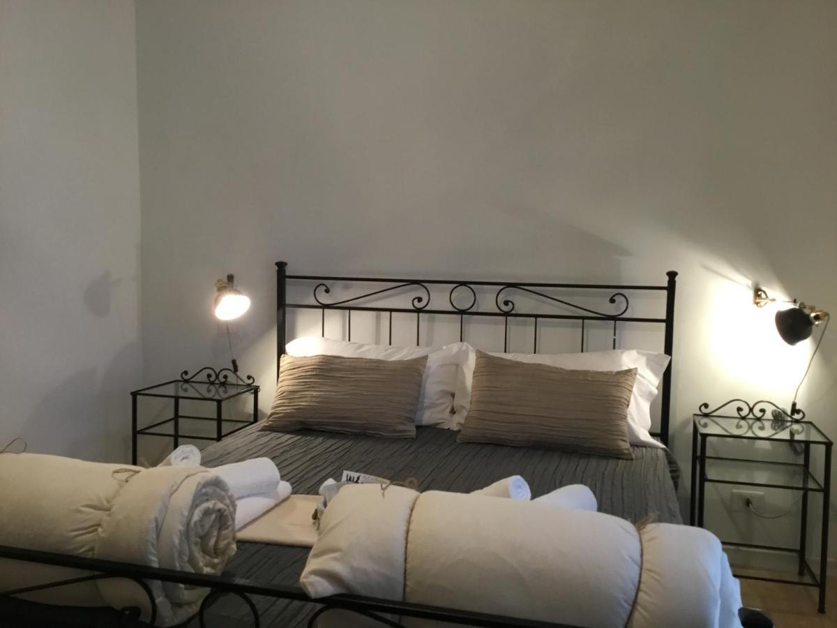 Le Fate Suites Roma Habitación foto